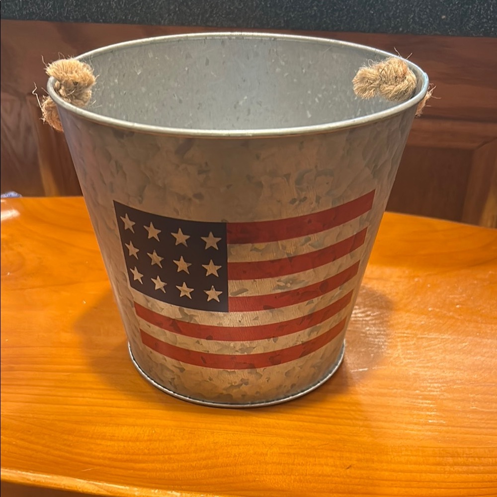 Patriotic Metal Bucket with Rope Handles
